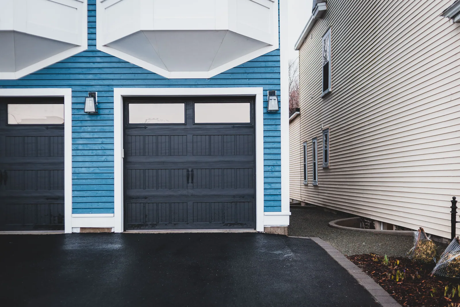 Residential garage door in Columbia